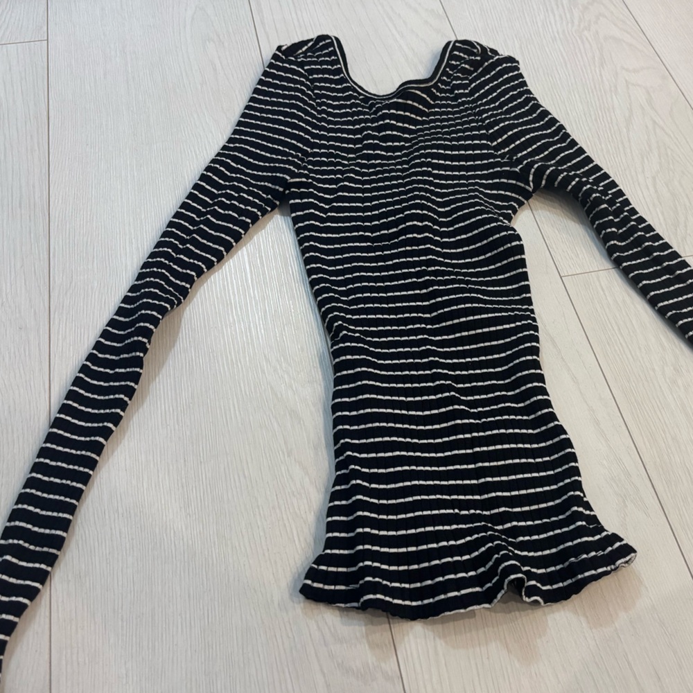 Black and White Striped Long Sleeve Top